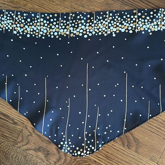 Vintage mid century black, white & gold polyester head scarf - Picture 4 of 6